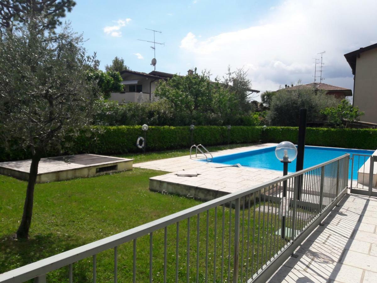 Appartamento garda felice Desenzano del Garda Esterno foto