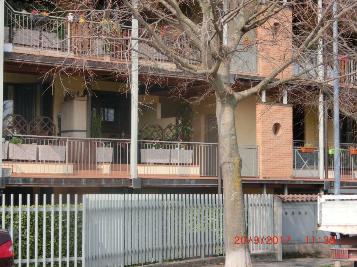 Appartamento garda felice Desenzano del Garda Esterno foto