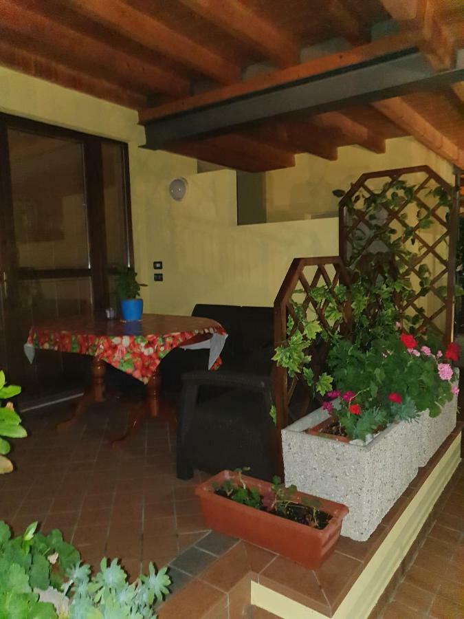 Appartamento garda felice Desenzano del Garda Esterno foto